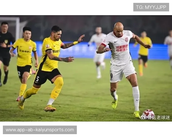 随着成都蓉城遭遇河南双杀，沪上双雄赢球，中超冠军大局已定！